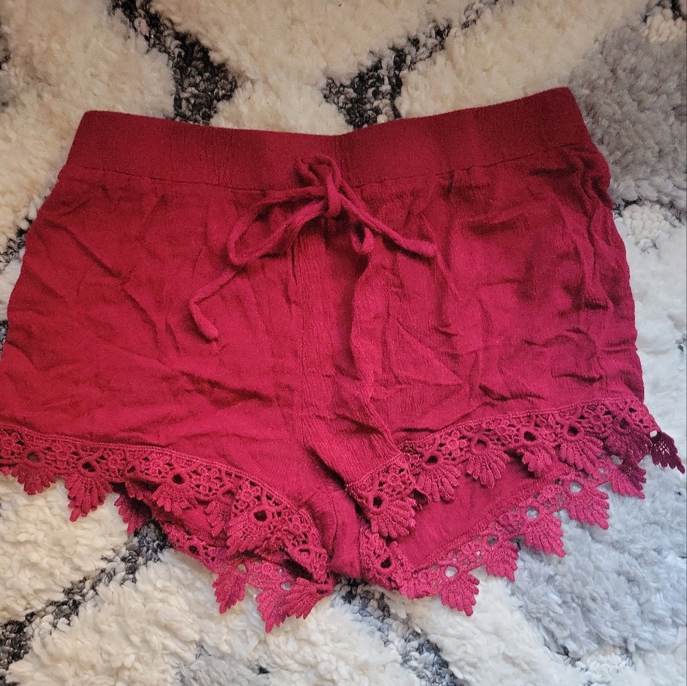 Breeze Ever Red Shorts